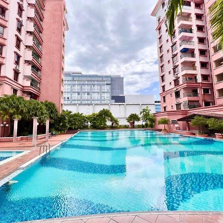 Marina Court Vacation Home 3 Bedrooms - โกตาคินาบาลู ภายนอก รูปภาพ