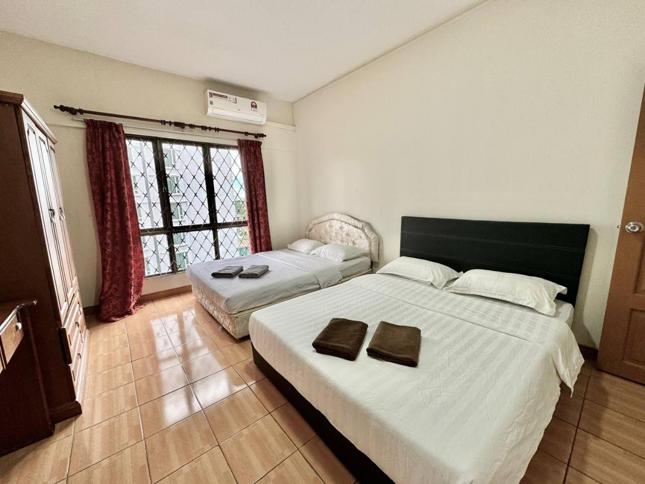 Marina Court Vacation Home 3 Bedrooms - โกตาคินาบาลู ภายนอก รูปภาพ