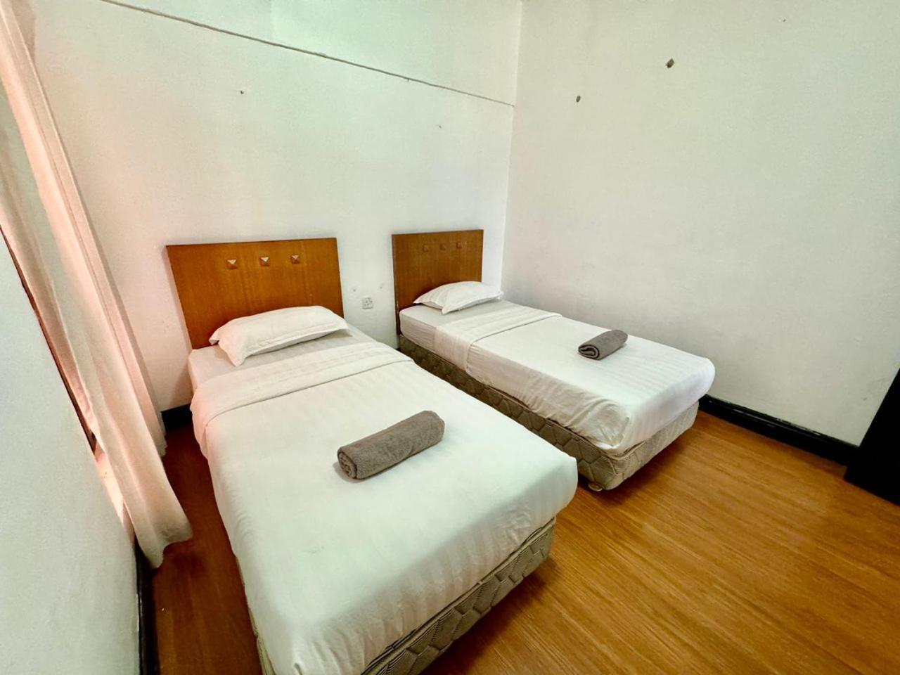 Marina Court Vacation Home 3 Bedrooms - โกตาคินาบาลู ภายนอก รูปภาพ